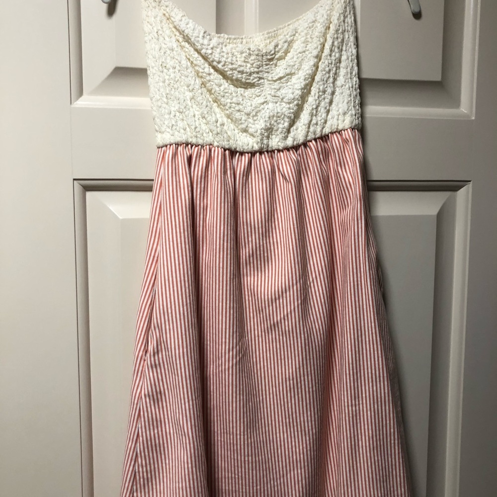 Strapless striped dress